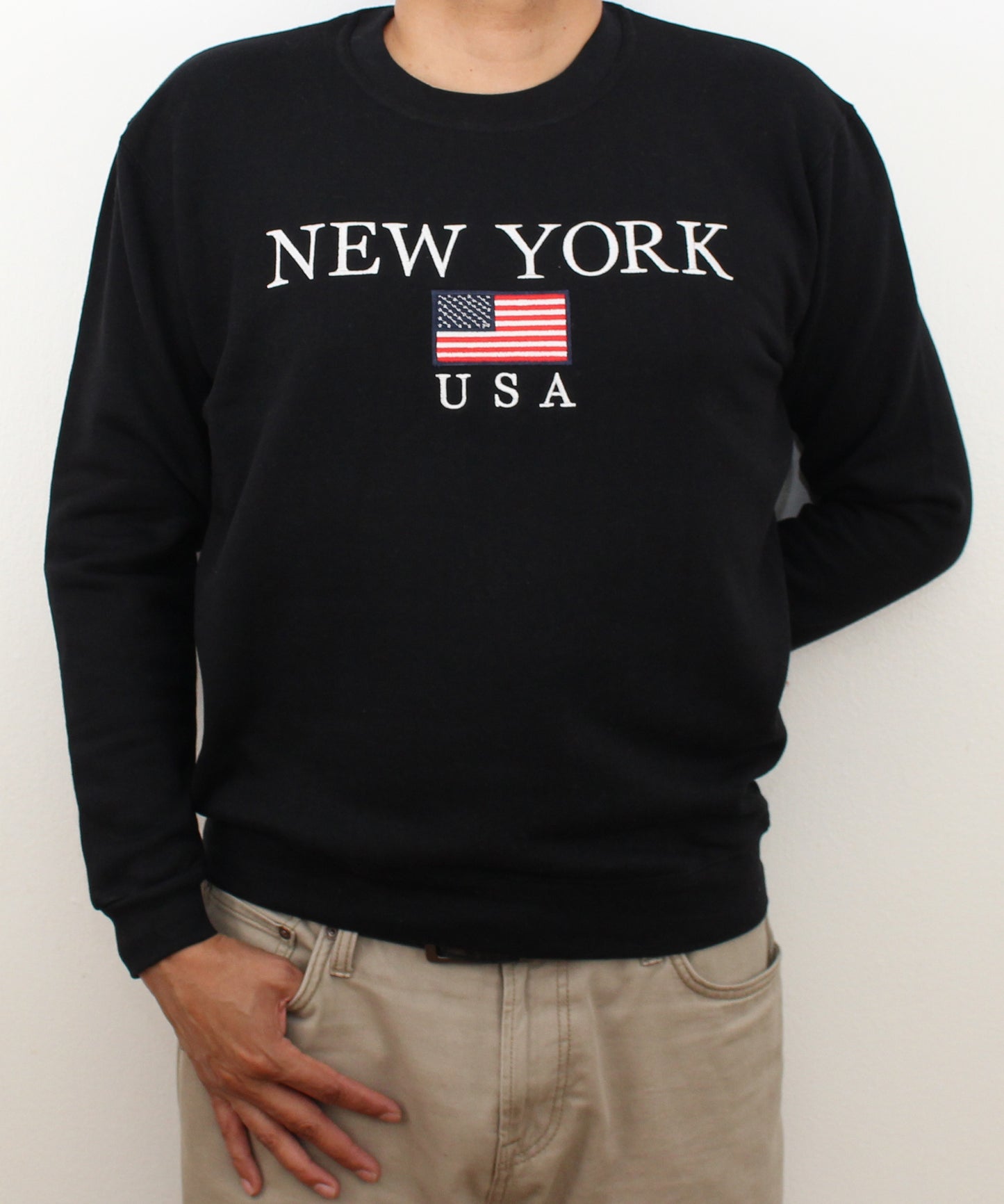 Adult Sweat-Shirt Embroidered with "NEW YORK US FLAG"