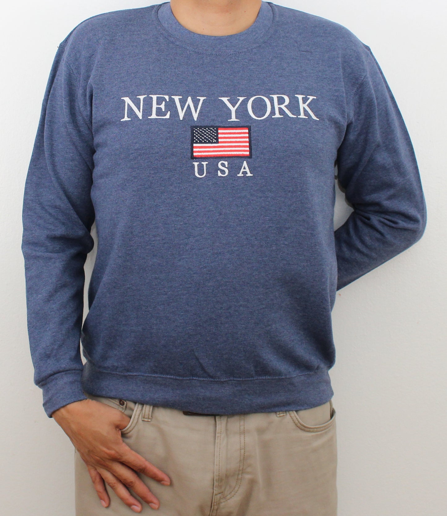 Adult Sweat-Shirt Embroidered with "NEW YORK US FLAG"