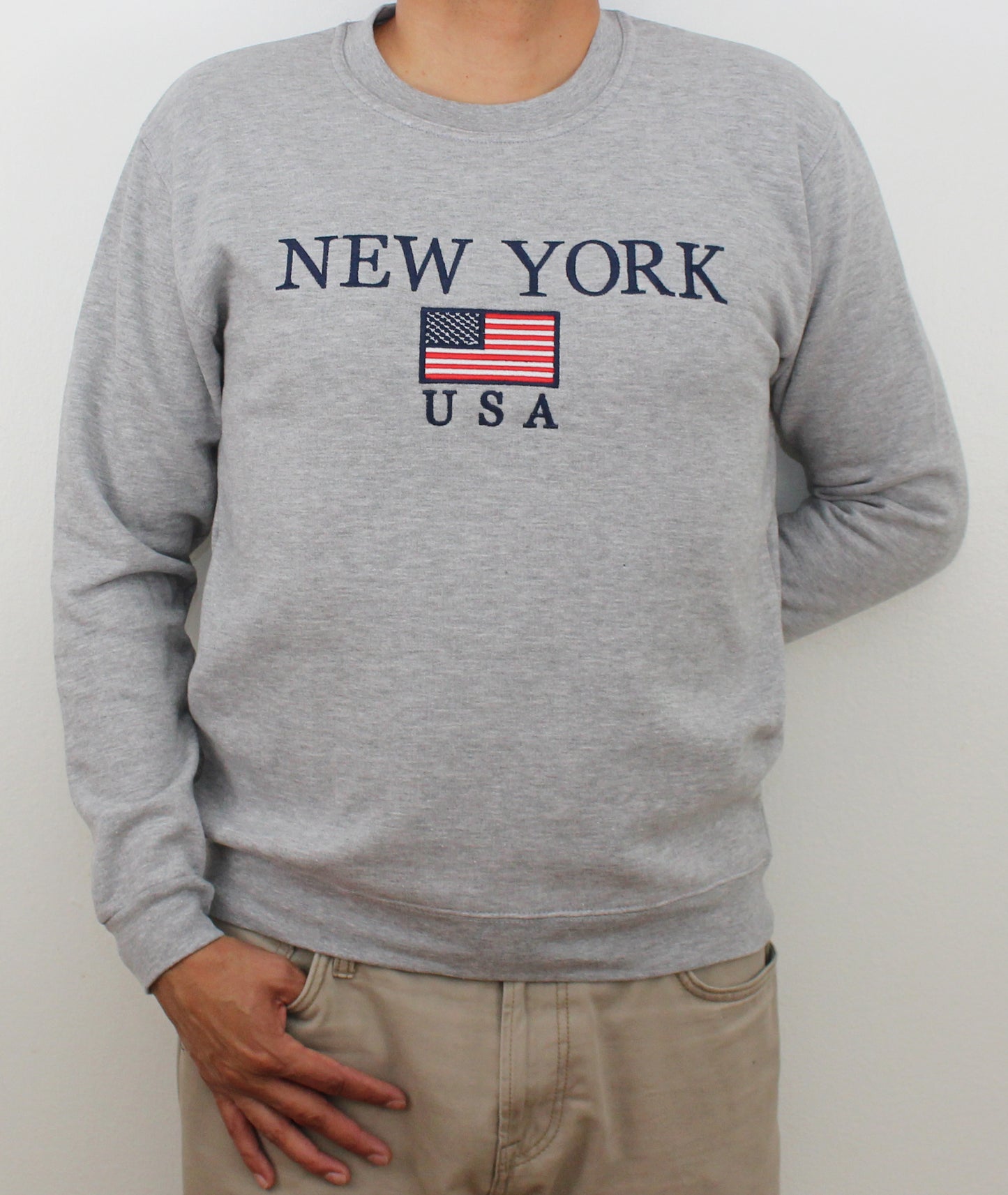 Adult Sweat-Shirt Embroidered with "NEW YORK US FLAG"